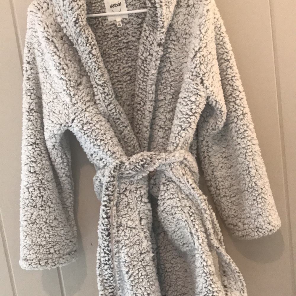Aerie Sherpa Robe - Picture 6 of 11